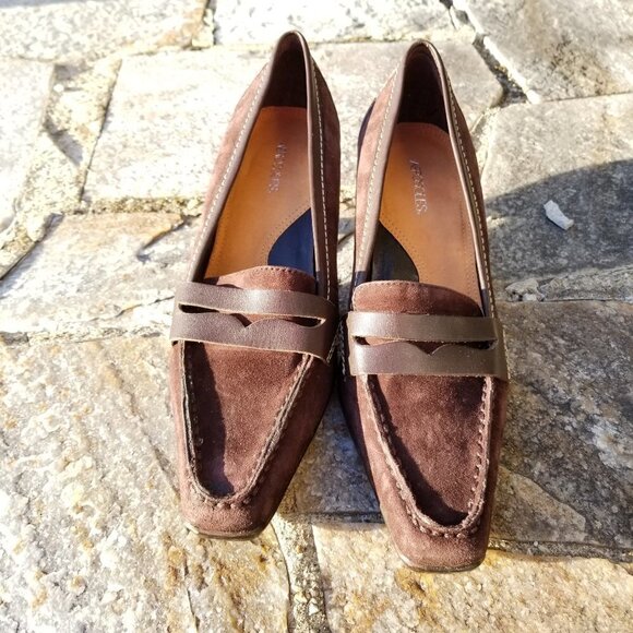 NEW Aerosoles Sleekend Suede Loafer Pumps Heels - Picture 3 of 13